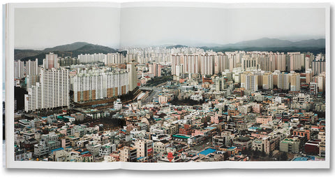 Nature & Politics Thomas Struth - MACK