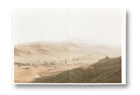 The Land in Between Ursula Schulz-Dornburg - MACK